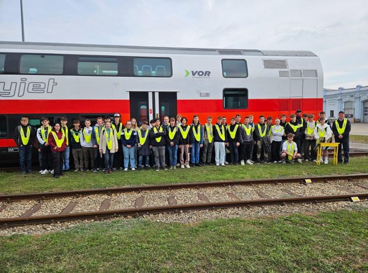 Maschinenbauer/innen lernen Betriebe kennen